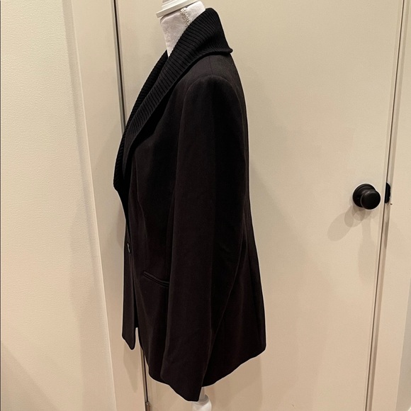 Elegant Black Shawl Collar Women\'s Jacket